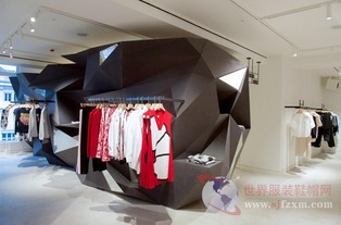 Selfridges開啟零售新紀(jì)元 全新概念空間重塑箱包購(gòu)物體驗(yàn)